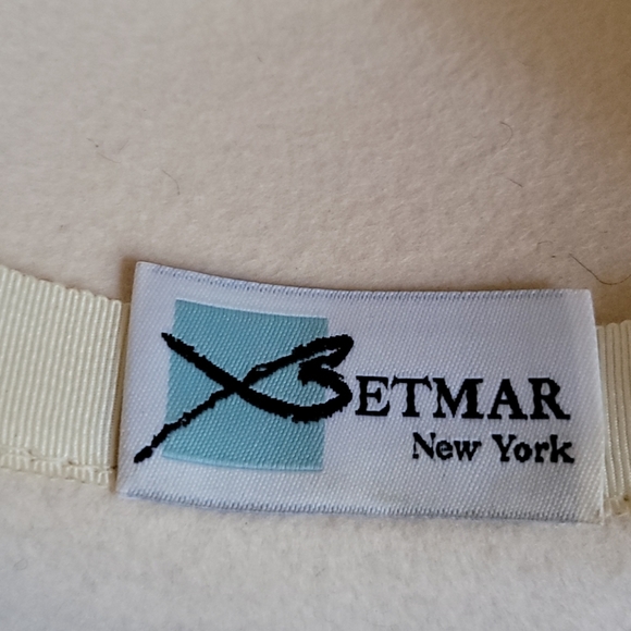 BETMAR classic beauty ?